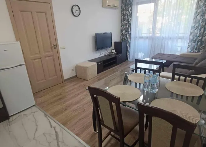 Kalia D11 Sunny Apartmán *